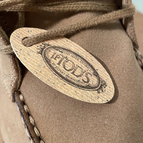 Tod’s low ankle boot - Picture 2 of 10